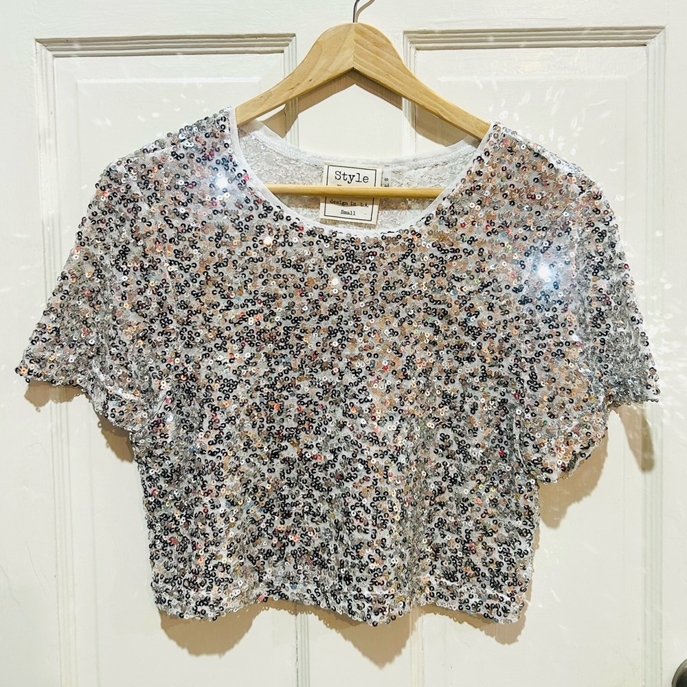 {Style Rack LA} Sequin Crop Top - Picture 2 of 4